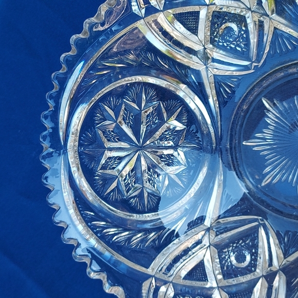 Pressed Glass sawtooth dish centerpiece Stunning piece of art EAPG MCM - Picture 9 of 17